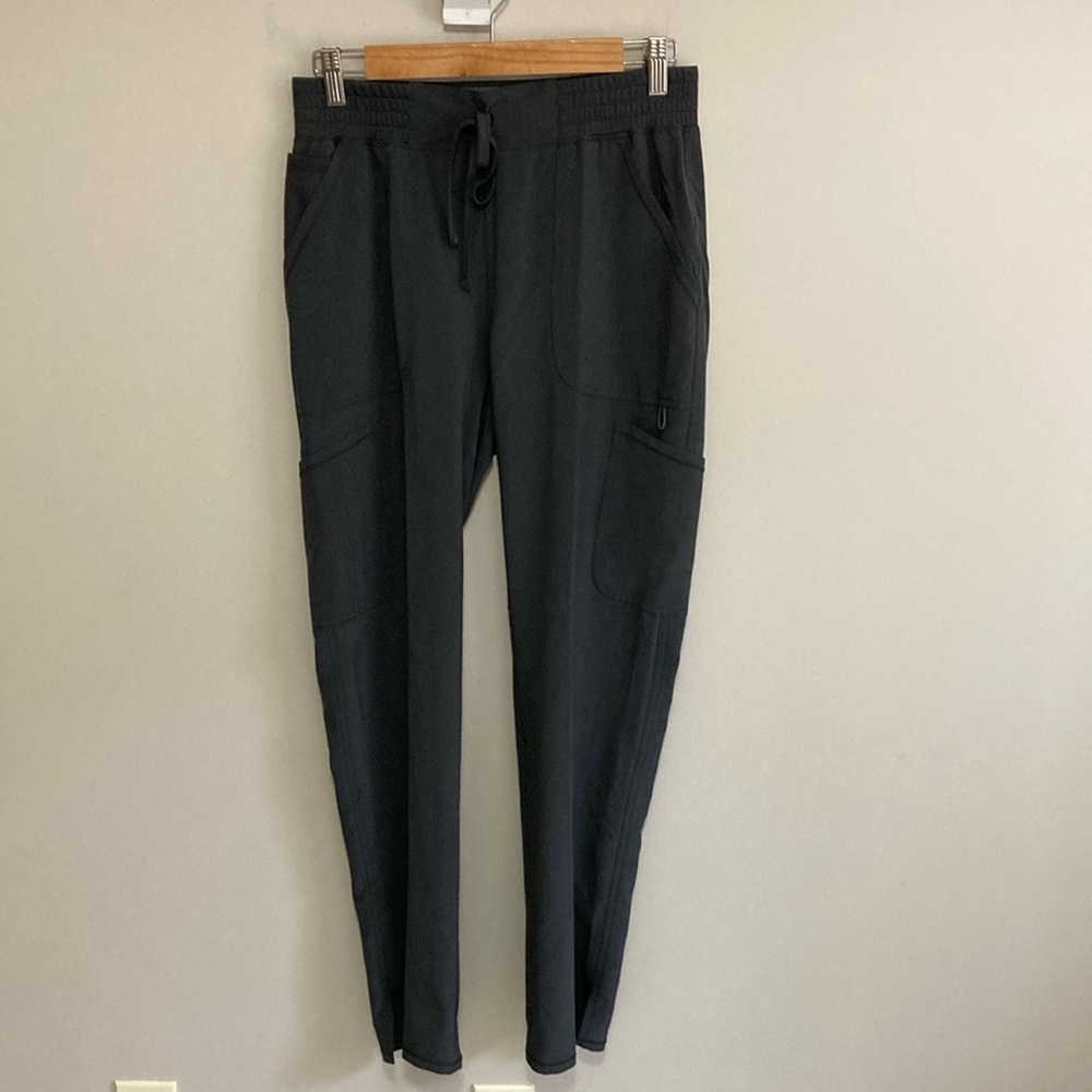 Women’s Scrubstar Gray Scrubs, Cargo Joggers, Size XS extra small, Pewter